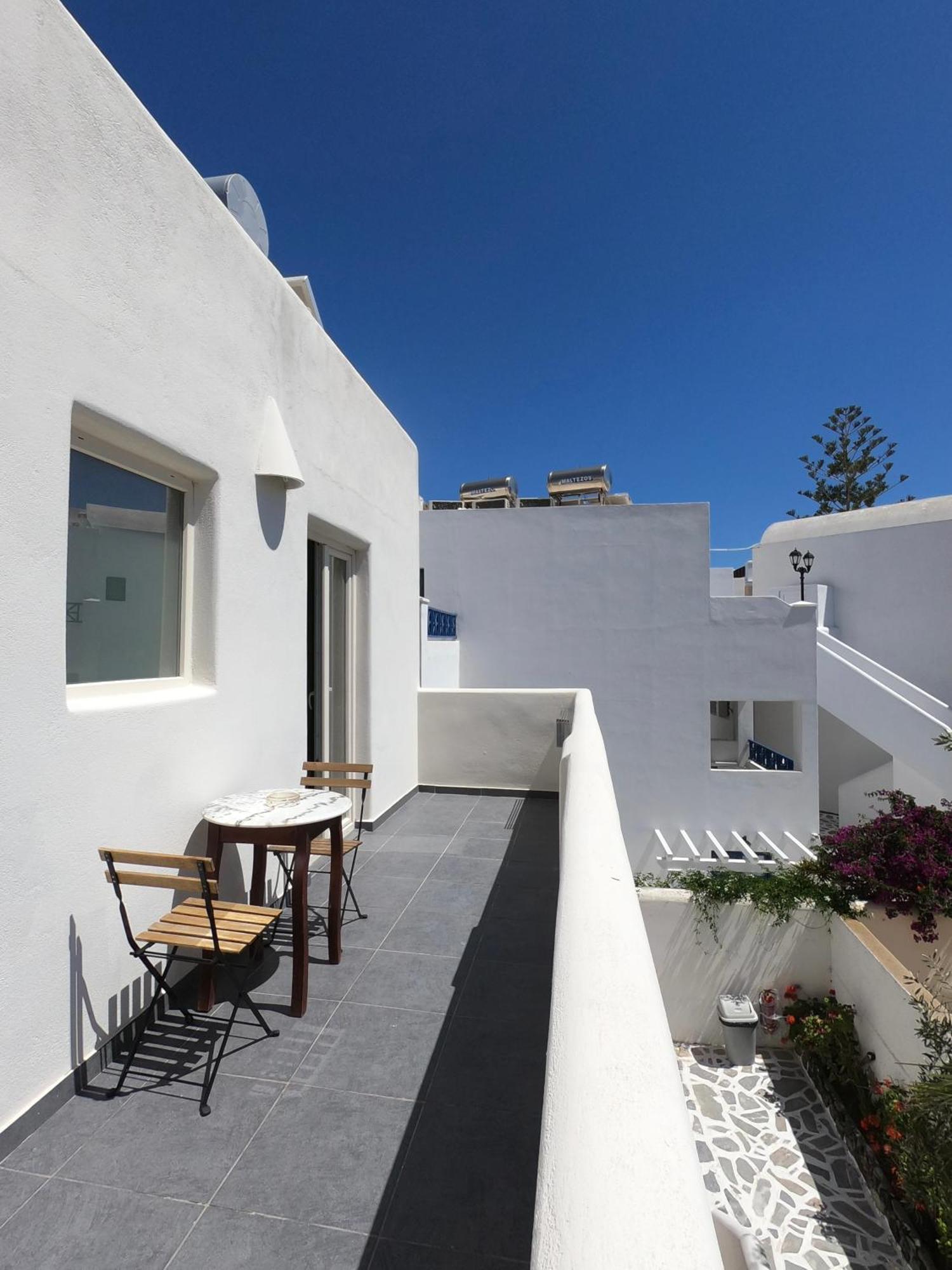 Anny Studios Perissa Beach Perissa (Santorini) Exterior foto